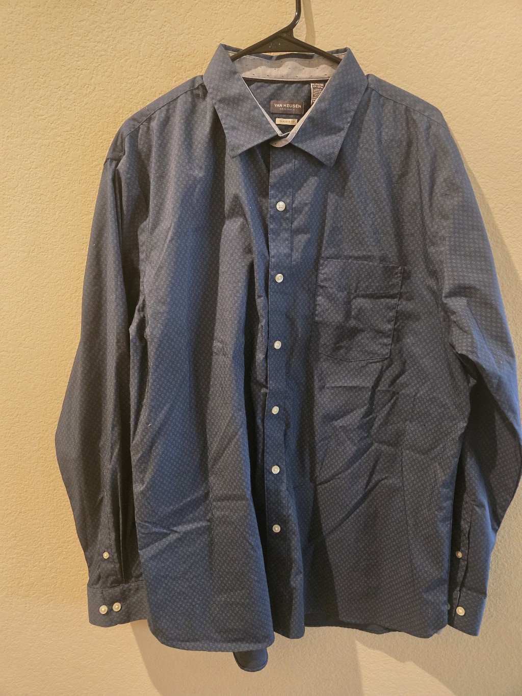 Van Heusen Dress Shirt Xl